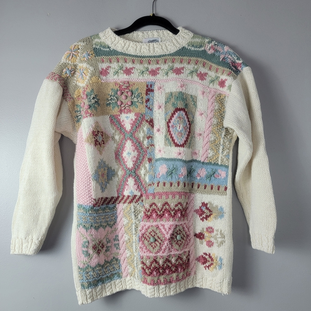Vintage Sycamore Knit Cottage Embroidered Flowers Medium Sweater White Colorful